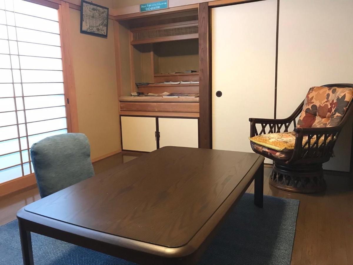 Ropeway St. Guesthouse Matsuyama  Dış mekan fotoğraf