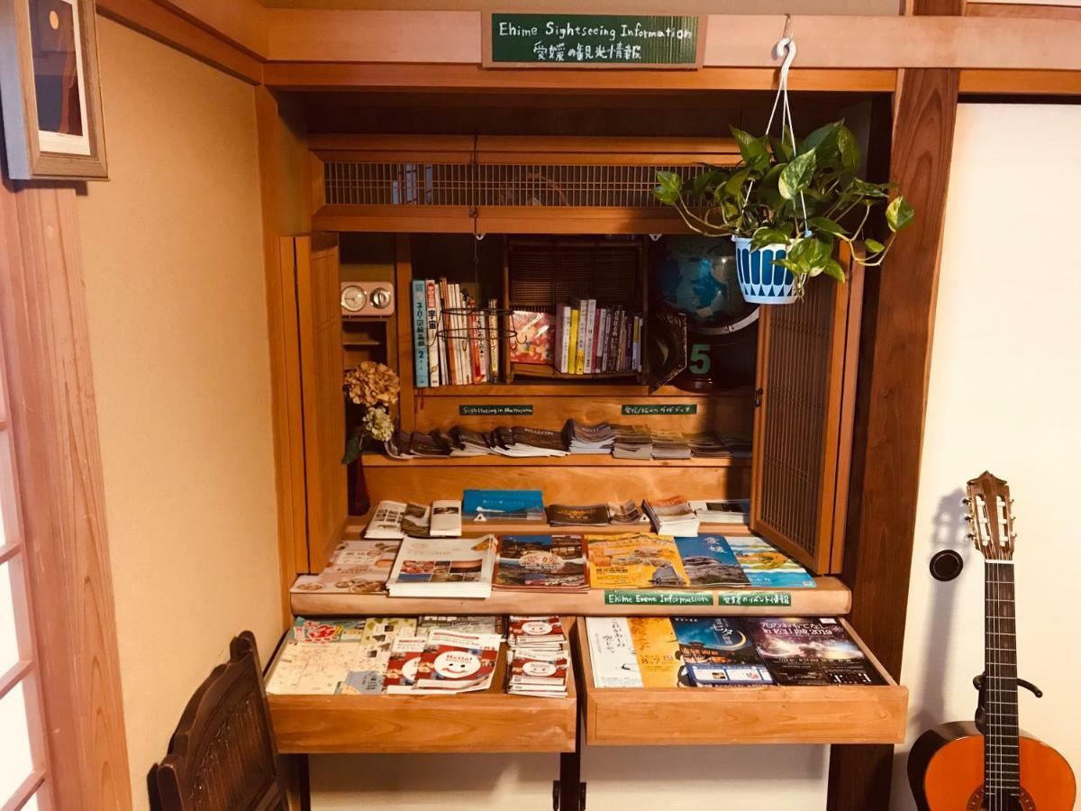 Ropeway St. Guesthouse Matsuyama  Dış mekan fotoğraf
