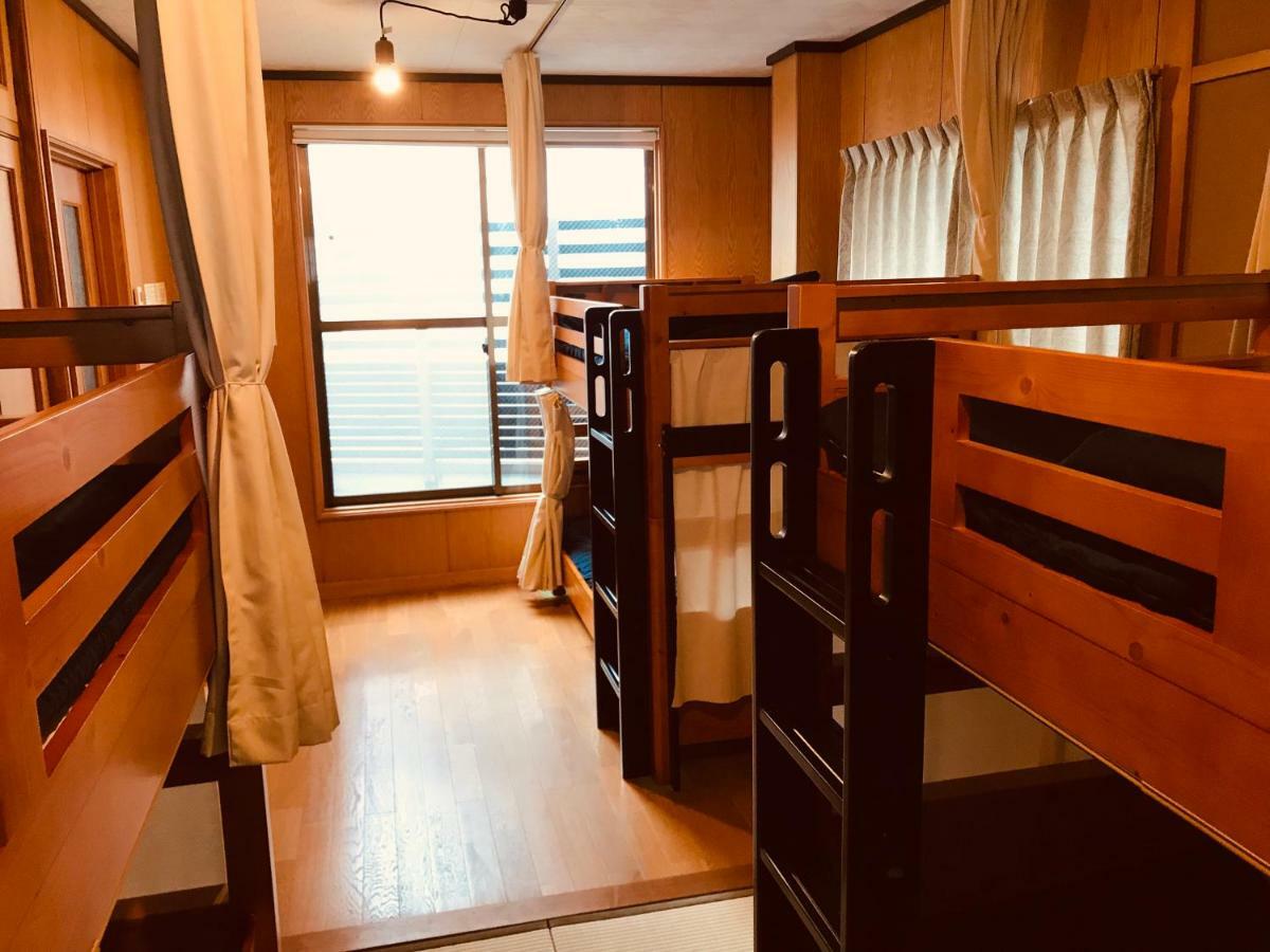 Ropeway St. Guesthouse Matsuyama  Dış mekan fotoğraf