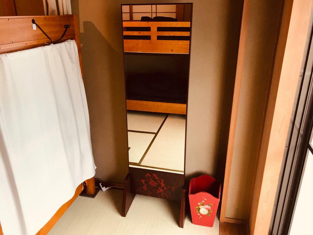 Ropeway St. Guesthouse Matsuyama  Dış mekan fotoğraf